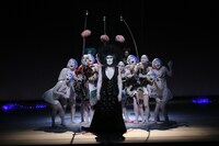 大駱駝艦・天賦典式「はじまり」より。（撮影：川島浩之）