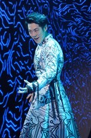 ミュージカル「BE MORE CHILL（ビー・モア・チル）」プレスコールより。