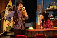 舞台「hana -1970、コザが燃えた日-」より。（提供：ホリプロ）