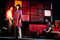 舞台「hana -1970、コザが燃えた日-」より。（提供：ホリプロ）