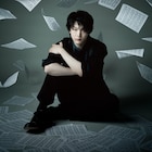 中村倫也がベートーベン演じるミュージカル「ルードヴィヒ」楽譜が舞うビジュアル