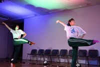 別冊 妖精大図鑑「会議は踊る」より。（撮影：福本剛士）