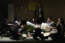 エンニュイ 第4回本公演「無表情な日常、感情的な毎秒」より。（撮影：藤澤孝代）