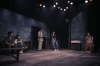 TAAC「人生が、はじまらない」より。（撮影：堀川高志）