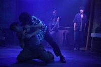 TAAC「人生が、はじまらない」より。（撮影：堀川高志）