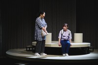 iaku「あつい胸さわぎ」より。（撮影：井手勇貴）