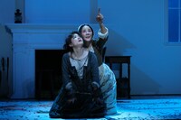 シス・カンパニー公演「ザ・ウェルキン」より。（撮影：宮川舞子）