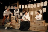 流山児★事務所 宮本研連続上演 第1弾「夢・桃中軒牛右衛門の」より。（撮影：横田敦史）