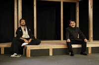 流山児★事務所 宮本研連続上演 第1弾「夢・桃中軒牛右衛門の」より。（撮影：横田敦史）