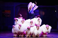 ミュージカル「ビリー・エリオット～リトル・ダンサー～」より。（撮影：田中亜紀）