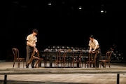 ELEVEN NINES「12人の怒れる男」より。(撮影:クスミエリカ)