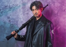 内田裕也のキャラクタービジュアル。