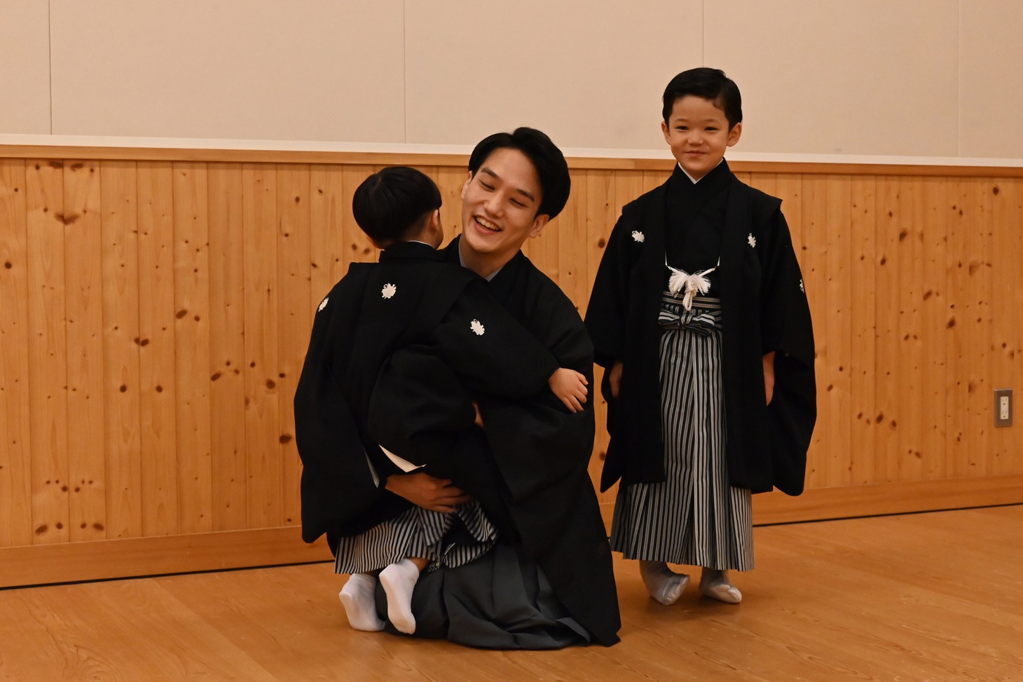 左から中村秀乃介、中村歌昇、中村種太郎。