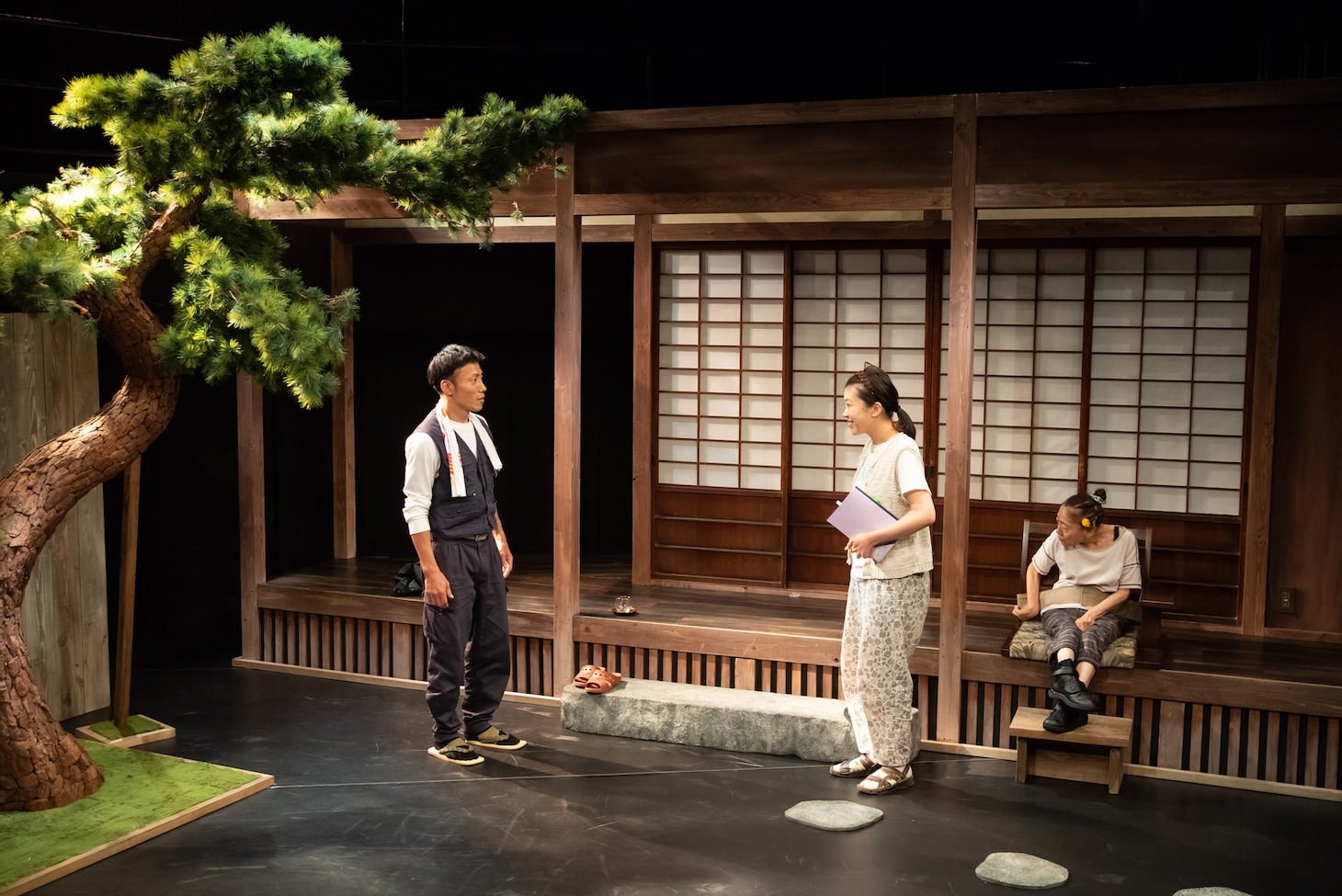 トリコ・A演劇公演2022「へそで、嗅ぐ」より。