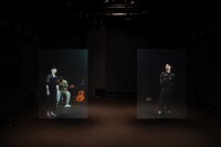 チェルフィッチュ 映像演劇「ニューイリュージョン」より。（撮影：冨田了平）