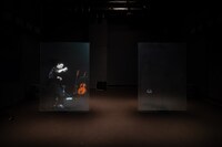 チェルフィッチュ 映像演劇「ニューイリュージョン」より。（撮影：冨田了平）