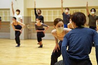 「Petite Ceremonie（プティ・セレモニー）『“小さな儀式”〈アジア初演〉』」より。