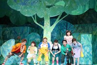 「NHKみんなのうたミュージカル『リトル・ゾンビガール』」公開舞台稽古より。（写真提供：日生劇場）