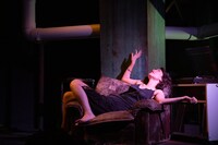 オフィスコットーネプロデュース「加担者」より。（撮影：宮本雅通）