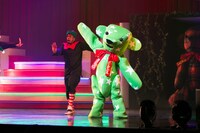 「ブロードウェイ クリスマス・ワンダーランド」より。