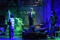 ドロシープロデュース公演 第1冊目 舞台「ドロシー」より。