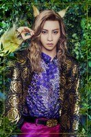 田淵累生扮するダーウィン。