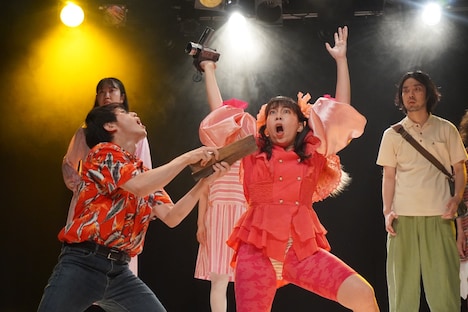 「中野坂上デーモンズ 第22回 旗揚げ十周年記念公演 其のさん『鬼崎叫子の数奇な一生』」より。（撮影：青柳美希）