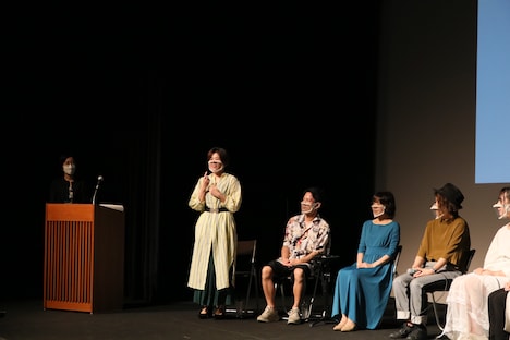神戸アートビレッジセンター（KAVC）プロデュース公演 手話裁判劇「テロ」記者会見の様子。