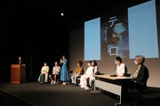 神戸アートビレッジセンター（KAVC）プロデュース公演 手話裁判劇「テロ」記者会見の様子。