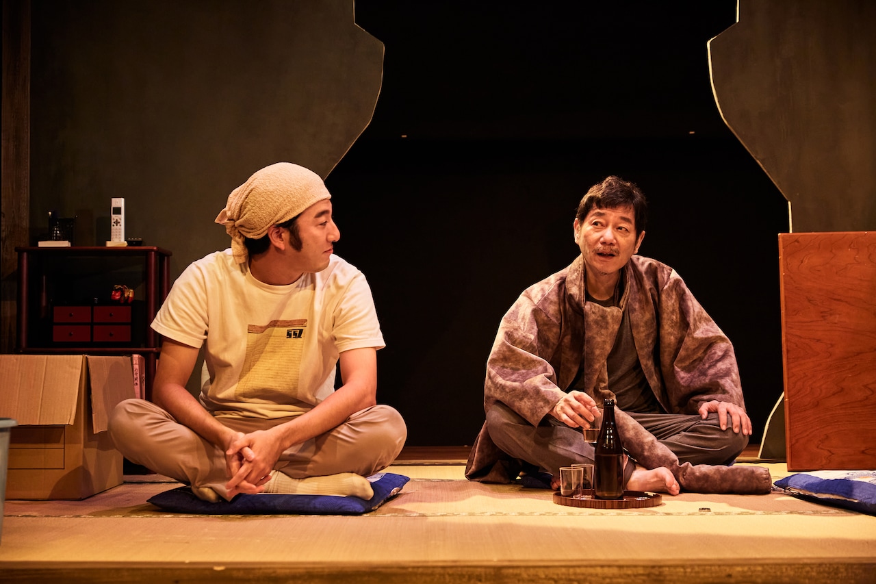 くちびるの会「老獣のおたけび」開幕、山本タカ「広い年代の方々に楽しんでもらえる作品に」