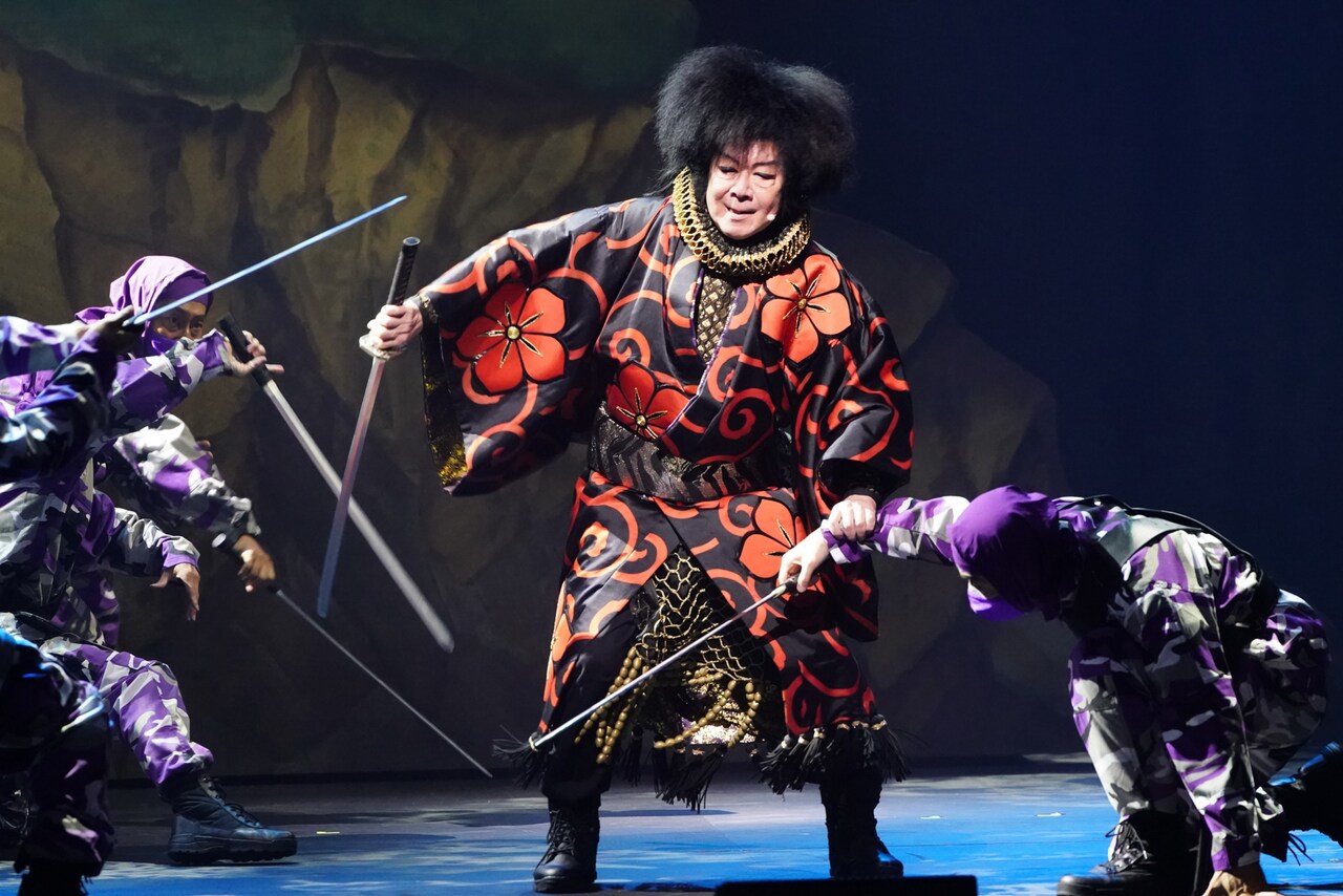古田新太“五右衛門”＆天海祐希“アンヌ”登場！劇団☆新感線「薔薇