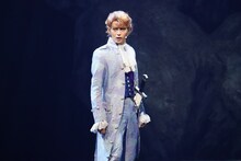 2022年劇団☆新感線42周年興行・秋公演 新感線☆RX「薔薇とサムライ2-海賊女王の帰還-」より。（撮影：田中亜紀）