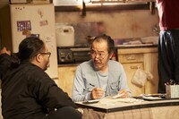 庭劇団ペニノ「笑顔の砦」国内最終公演、東京公演より。（撮影：杉能信介）