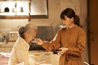 庭劇団ペニノ「笑顔の砦」国内最終公演、東京公演より。（撮影：杉能信介）