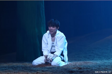 舞台「血の婚礼」より。(撮影:宮川舞子、サギサカユウマ)