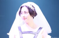 舞台「血の婚礼」より。（撮影：宮川舞子、サギサカユウマ）