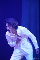 舞台「血の婚礼」より。（撮影：宮川舞子、サギサカユウマ）