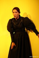 舞台「血の婚礼」より。（撮影：宮川舞子、サギサカユウマ）