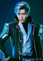 正木航平扮するエスカレド・キャデラック。