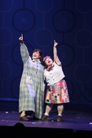 ミュージカル「ヘアスプレー」より。