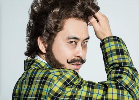 斎藤司扮するミスター・ワームウッド。