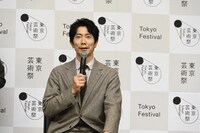 「東京芸術祭 2022 グランドオープニング」より、佐々木蔵之介。（撮影：二石友希）