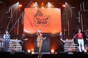 「『ヒプノシスマイク -Division Rap Battle-』Rule the Stage《どついたれ本舗 VS Buster Bros!!!》」より。