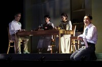 PARCO PRODUCE 2022「ホームレッスン」より。（撮影：加藤幸広）