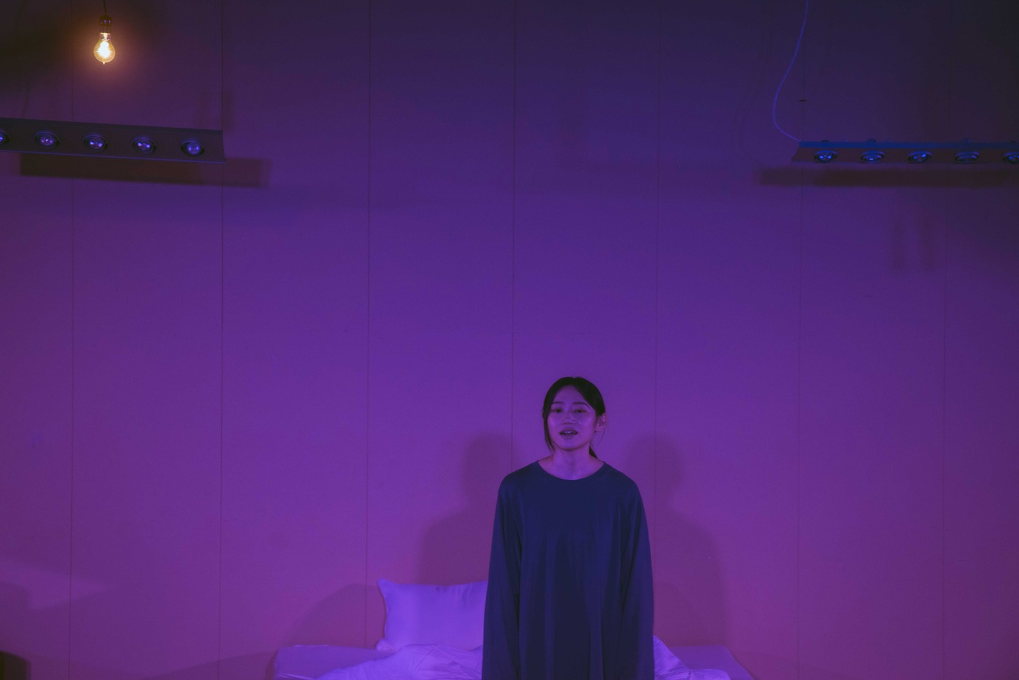 劇団papercraft 第7回公演「世界が朝を知ろうとも」より。