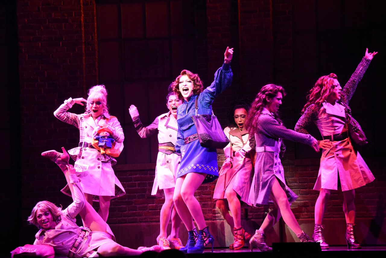 ブロードウェイミュージカル「キンキーブーツ」2022 キューピー 9体