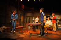 ばぶれるりぐる「いびしない愛」大阪公演より。(c)horikawa takashi