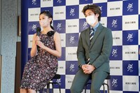 左から木村優里、福岡雄大。