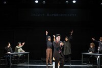 神戸アートビレッジセンター（KAVC）プロデュース公演 手話裁判劇「テロ」より。（撮影：河西沙織）