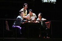 チームGREENによるミュージカル「ジャージー・ボーイズ」の様子。（写真提供：東宝演劇部）